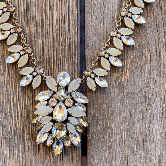 J. Crew Jewelry - J. Crew pendant necklace